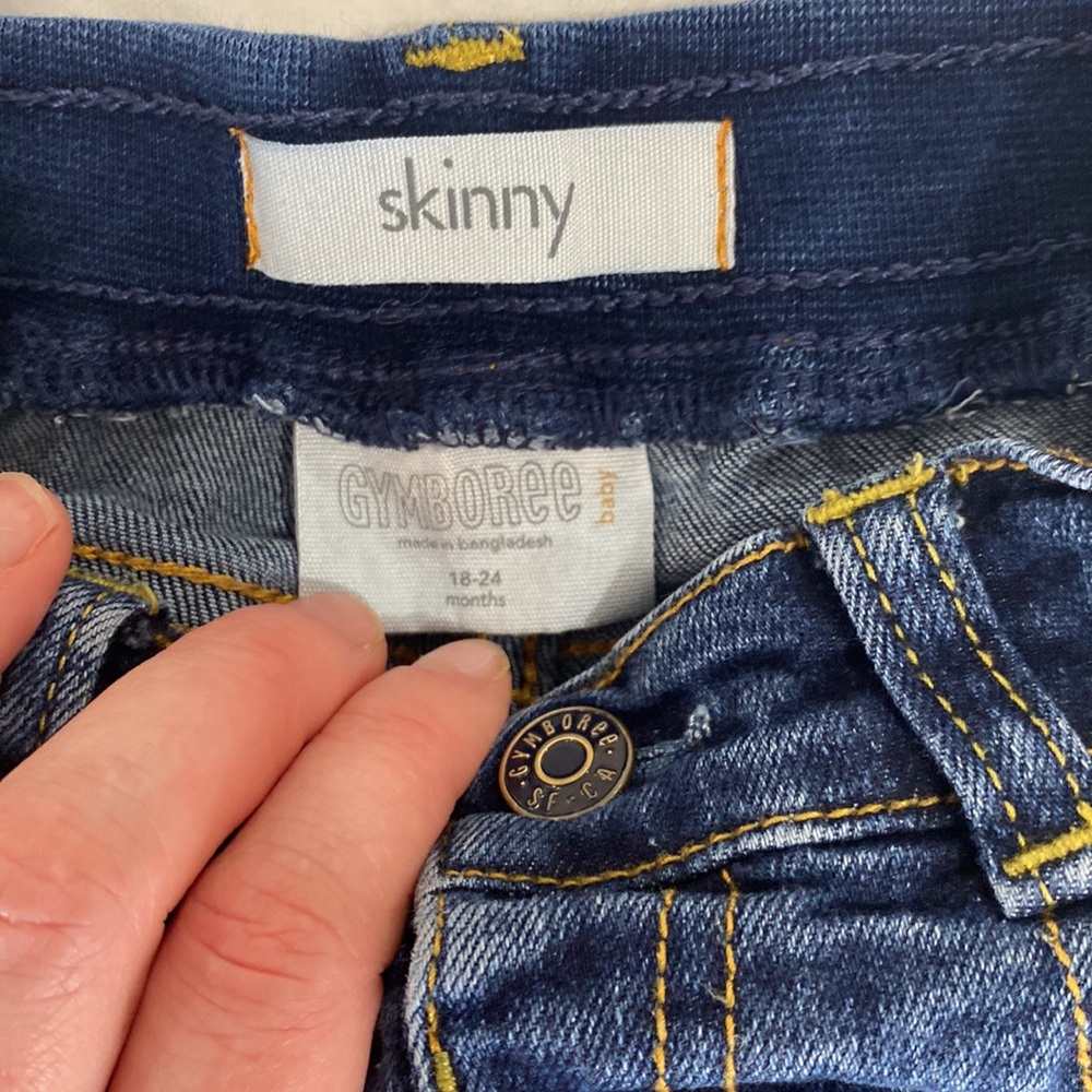 BOYS JEANS - Picture 2 of 3